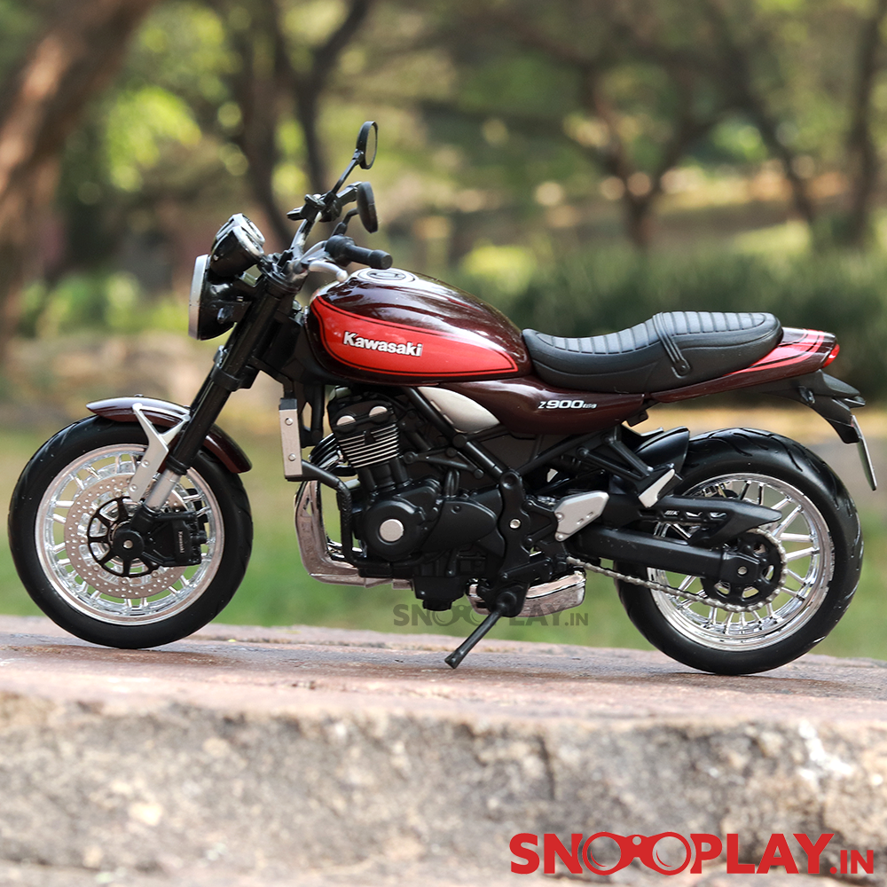 Kawasaki Z900RS Diecast Bike 1:12 Scale Model