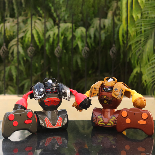 Slverlit Remote Controlled Robo Kombat - Battling Robots with Power Fist (5-10 Years) | Assorted Designs