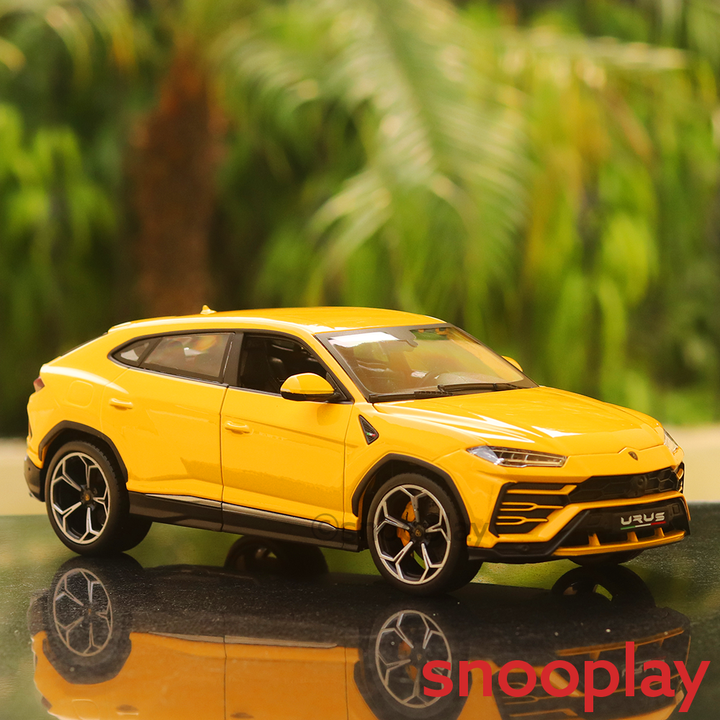 Lamborghini Urus Diecast Car Scale Model (1:18 Scale)