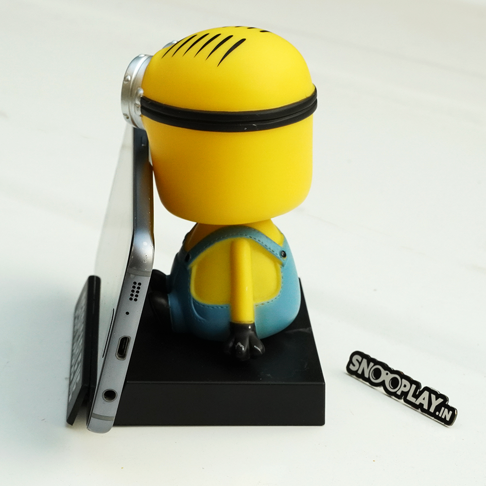 Automaze MINION BOB SOLAR FIGURES FOR CAR DASHBOARD - MINION BOB SOLAR  FIGURES FOR CAR DASHBOARD . Buy Minions toys in India. shop for Automaze  products in India.