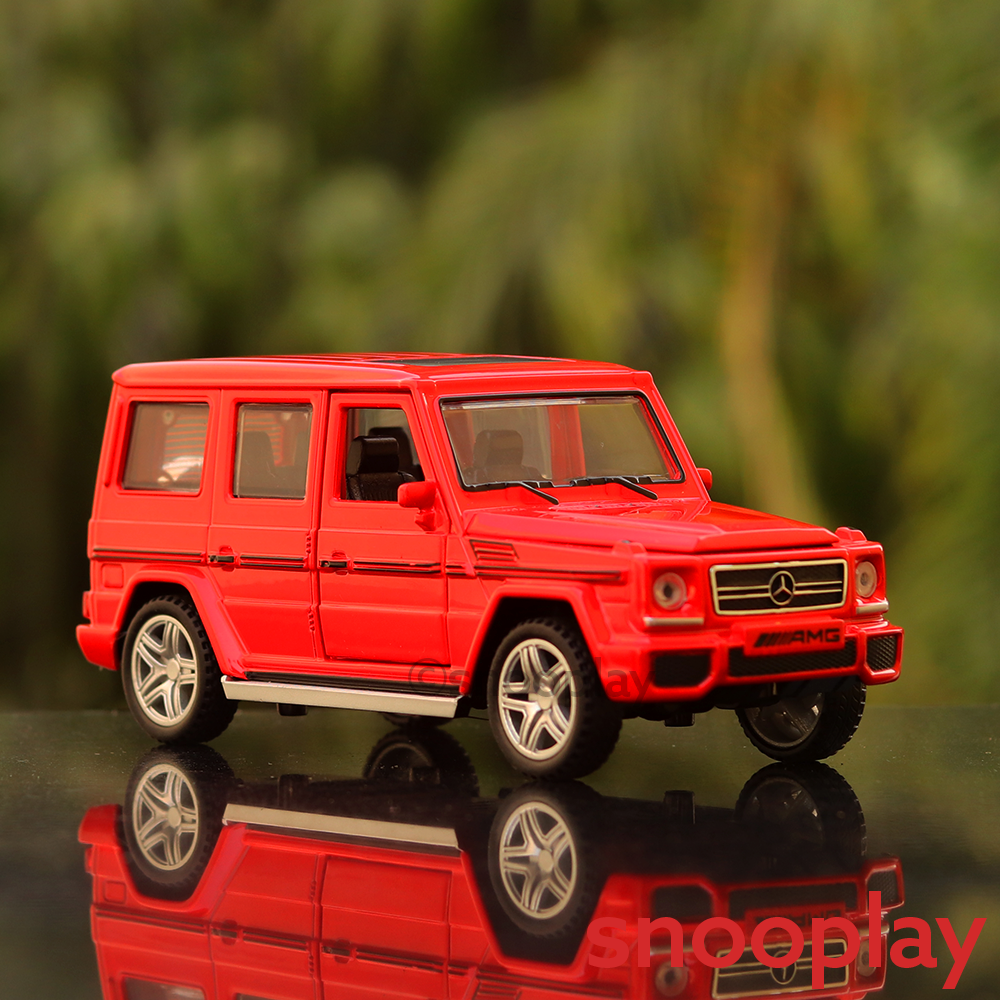 SUV Diecast Car Model (3220) resembling Mercedes G-class (1:32 Scale)- comes with light & sound feature (Assorted colors and designs)