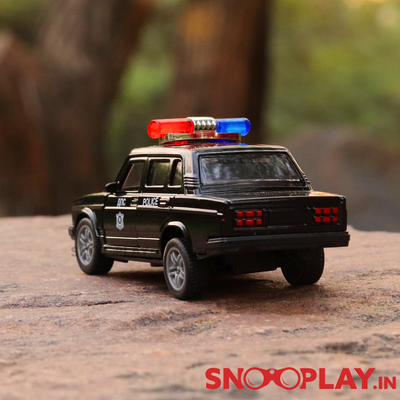 Police Sedan Vintage Die Cast Car Model (1:32 Scale)