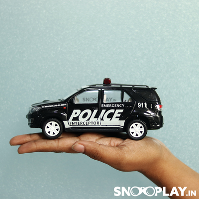 The police car toy made of plastic to add a great addition to the collectibles of toy cars.