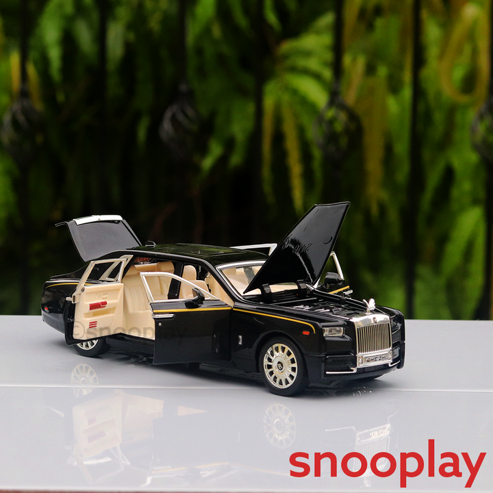 Luxury Car Diecast Model resembling Rolls Royce (1:24) - with Light & Sound - Assorted Colors