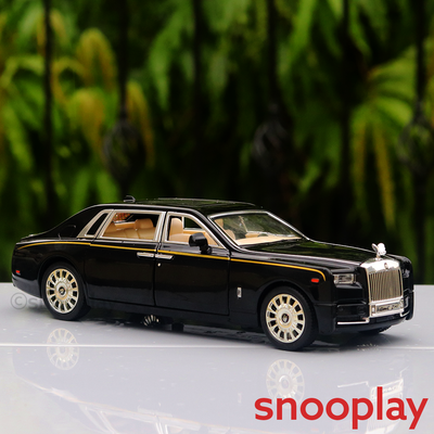 Luxury Car Diecast Model resembling Rolls Royce (1:24) - with Light & Sound - Assorted Colors