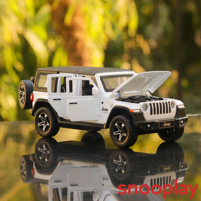 Diecast SUV resembling Jeep (3205) with Light & Sound - Scale Model 1:32 (Assorted Colours)