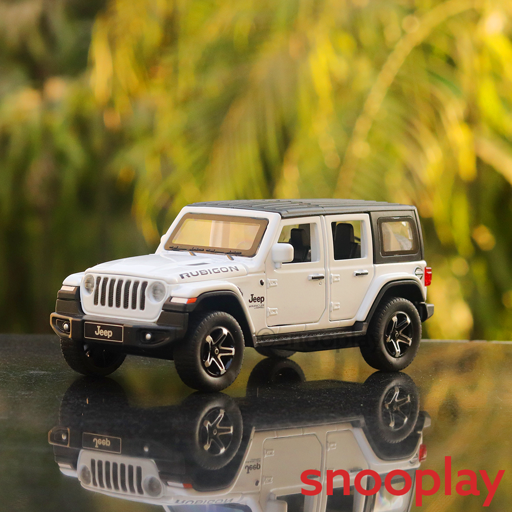 Diecast SUV resembling Jeep (3205) with Light & Sound - Scale Model 1:32 (Assorted Colours)