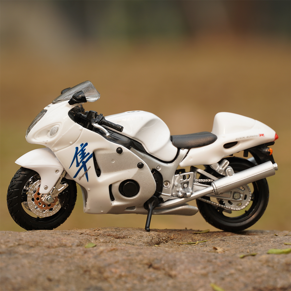This white coloured toy bike is a top selling new model bike and is a greatly detailed scale model