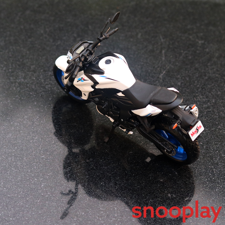 Licensed Suzuki GSX - S750 ABS Diecast Bike Model (1:18 Scale)