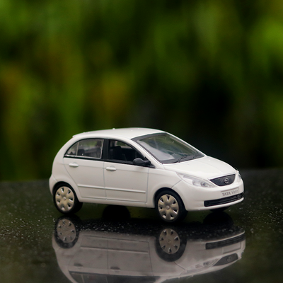 Tata Indica Vista Diecast Car Model (4344)