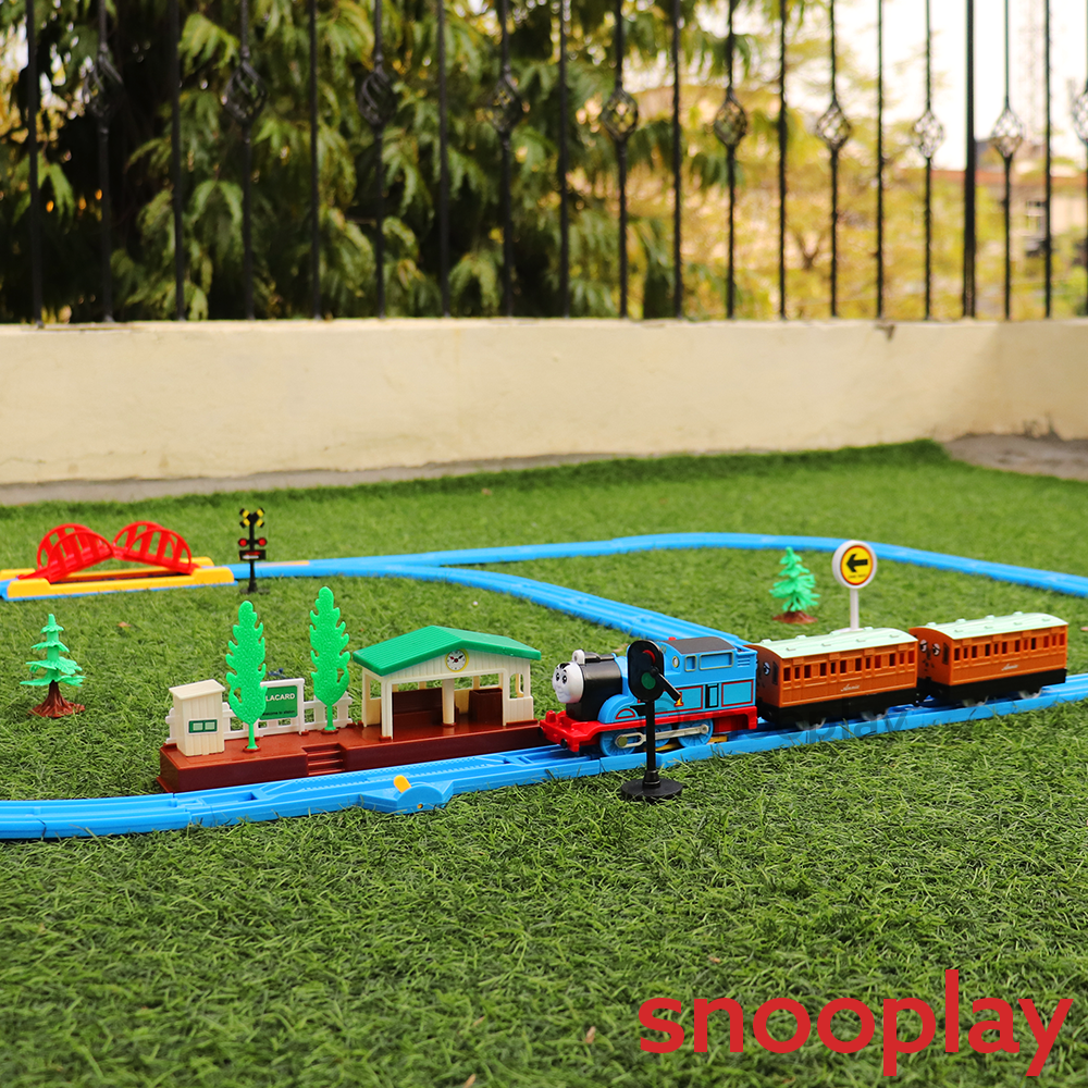 Toy Train Playset with Changeable Tracks (Light & Sound)