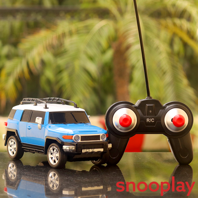 Remote Control Toyota FJ Cruiser SUV Car (1:24 Scale)