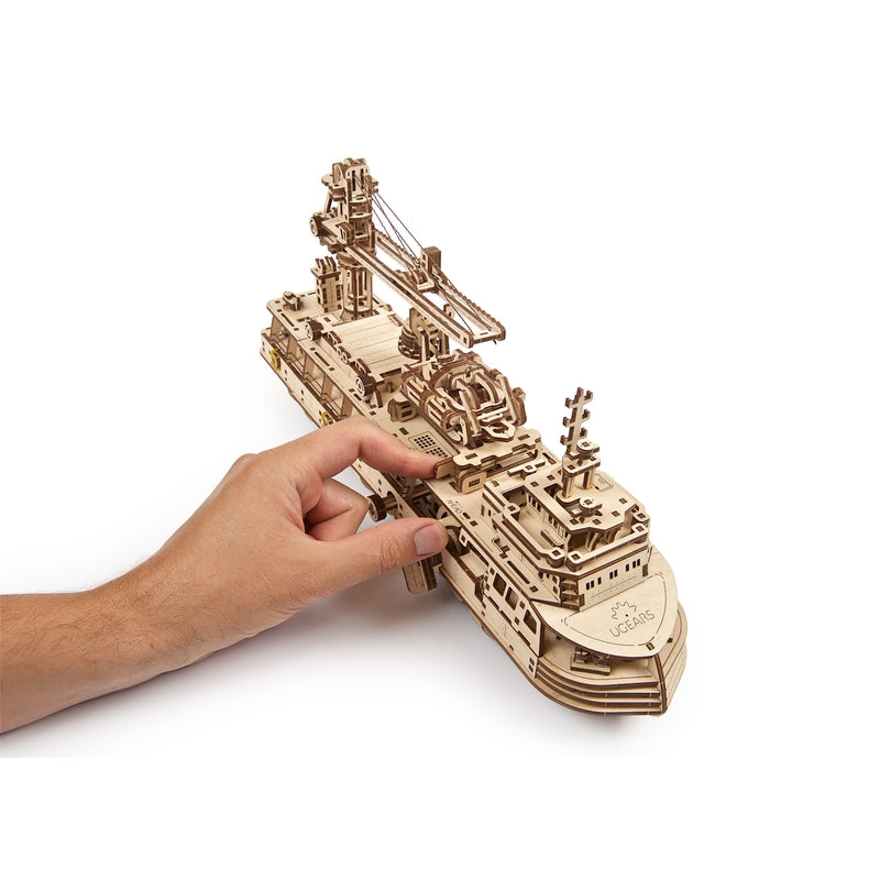 Research Vessel 3D Assembling Kit - 575 Pieces