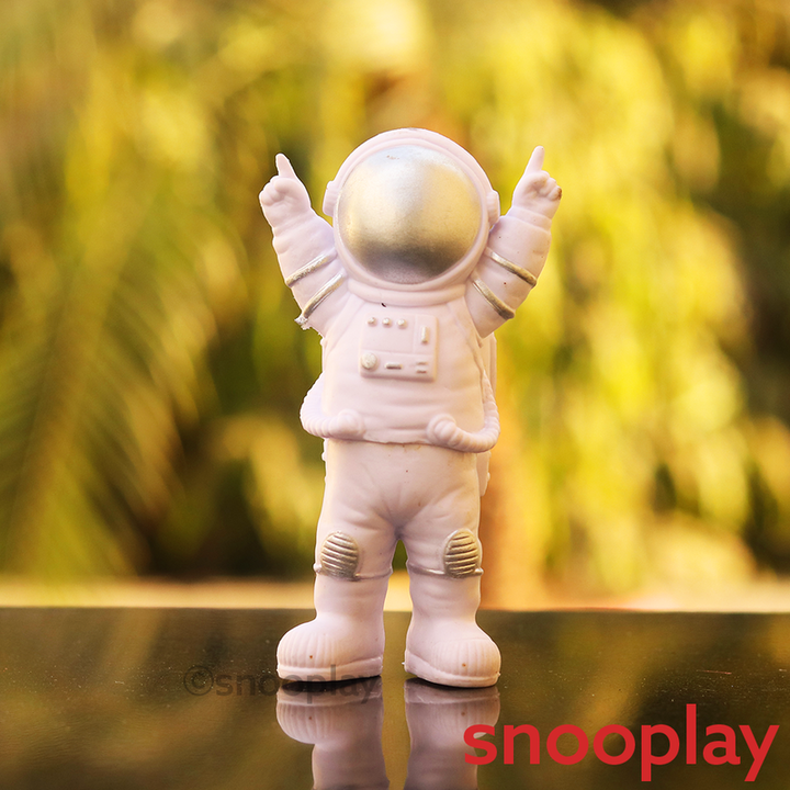 Set of 4 Astronaut Figures