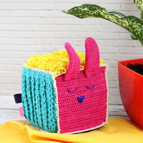 Shumee Soft Crochet Sensory Rattle Cube (3-12 Months)