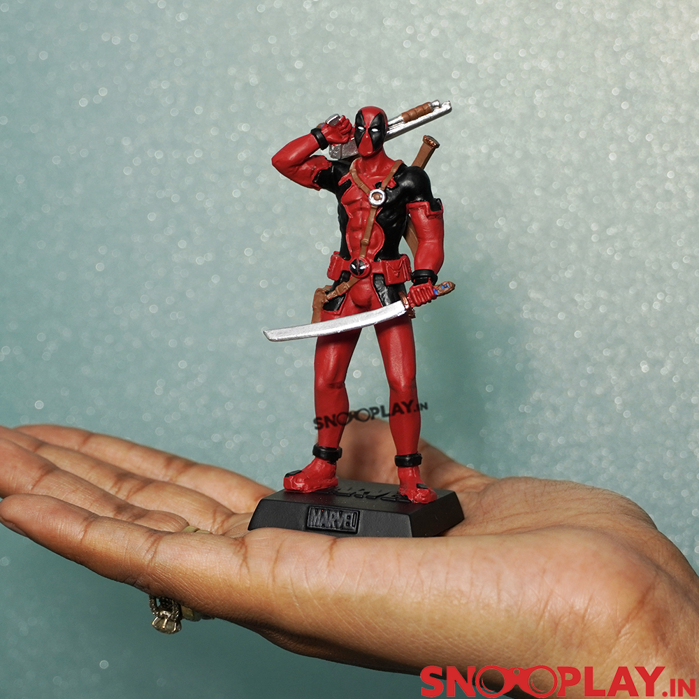 Ideal for room/ office/ desk decor, the deadpool  action figure of approx height 4 inches.