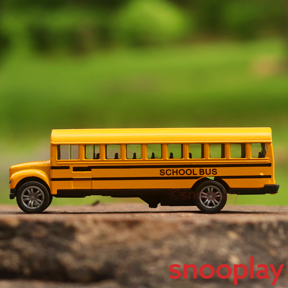 School Bus Diecast (3210) Scale Model (1:32 Scale)