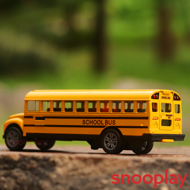 School Bus Diecast (3210) Scale Model (1:32 Scale)