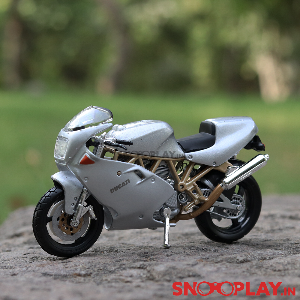 Ducati Supersport 900 Final Edition Diecast Bike Scale Model (1:18 Scale)