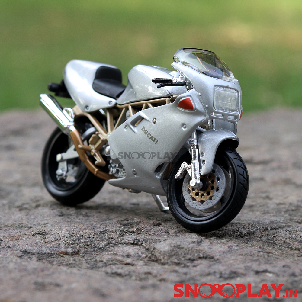 Ducati Supersport 900 Final Edition Diecast Bike Scale Model (1:18 Scale)