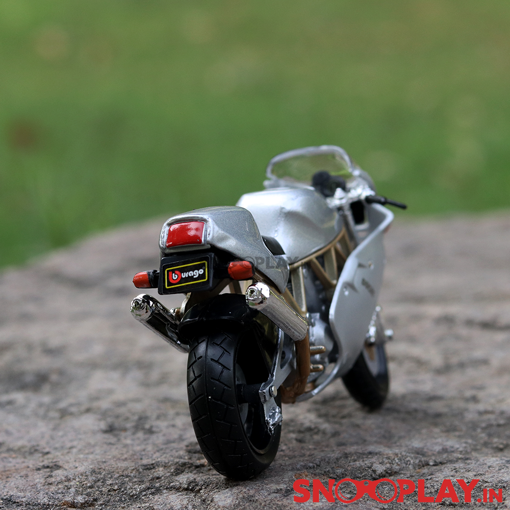 Ducati Supersport 900 Final Edition Diecast Bike Scale Model (1:18 Scale)