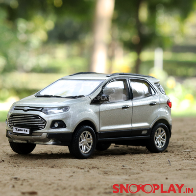 A perfect gift for toy car lovers, Sports Echo Toy Car that has a pull back feature and has rolling wheels.