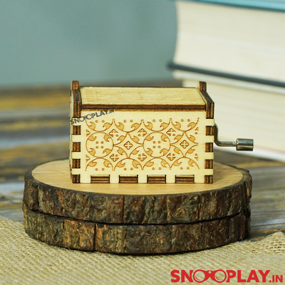 The closed look the vintage designed wooden musical box, that can be a great decoartive item as well.