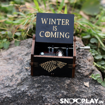 Original hand cranked musical box with the very famous lines engraved "WINTER IS COMING".