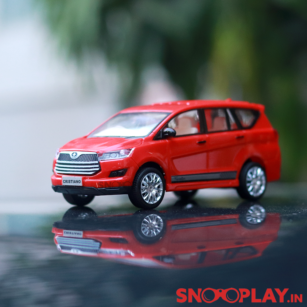 Toyota innova online crysta diecast