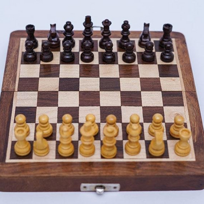 MAGNETIC CHESS SET