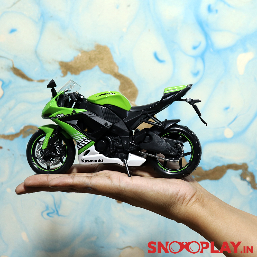 Kawasaki Ninja ZX 10R 1:12 Scale Diecast Bike Model