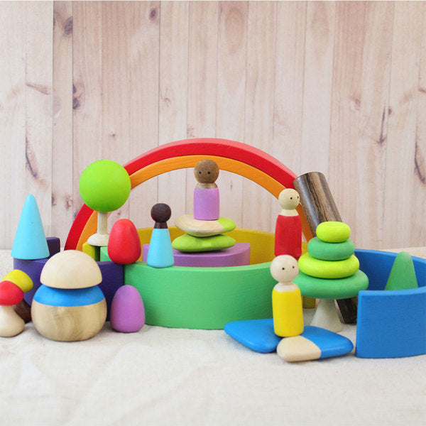 24 Pieces Play Set With Peg Dolls