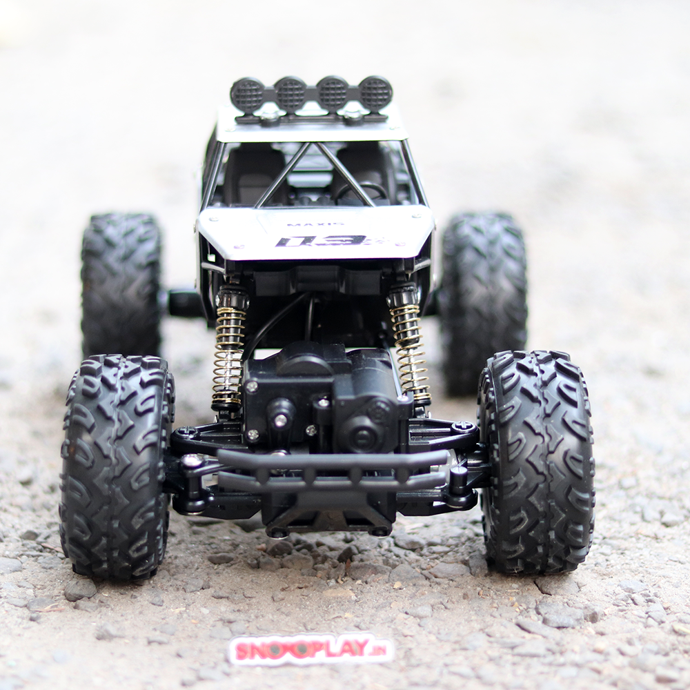 The rugged looks and big strong tires make this remote car for kids look even more impressive. 