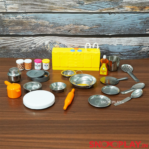 Sweet kitchen set for kids pretend playset made of stainless steel.