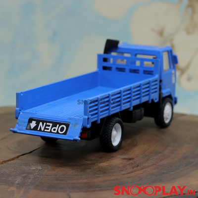 Cargo Truck (Pull Back Toy Truck) - Assorted Colours